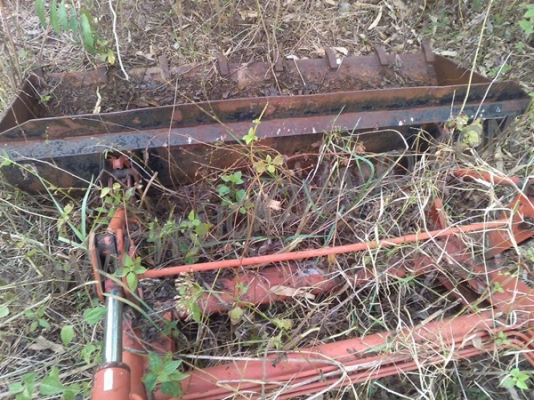 ชุดบุ้งกี๋ยกของยันมาร์ 53 แรง ยกสูงได้ประมาณ 2.5 เมตร ชุดบุ้งกี๋ยกของยันมาร์ 53 แรง ยกสูงได้ประมาณ 2.5 เมตร