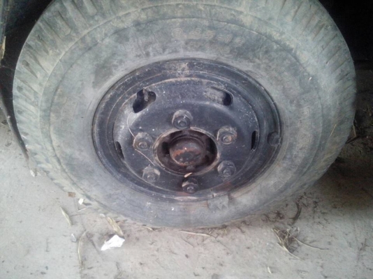 **178,000 บ.ต่อรอง**ขาย6ล้อ ราคาเบาๆ TOYOTA DYNA WU40 วางเครื่องTOYOTA 1W-117HP (ตัวเดียวกับ WO4D)/ลงเล่มครบ เครื่องดี แน่นดี ไม่เยิ้ม เกียร์เดิมเกียร์ยาว เข้าง่ายไม่หลุด ช่วงล่างใหญ่ 6น็อต หน้า-หลัง คัสซีดีสวยเดิม ไม่ปะไม่ดาม กระบพื้นไม้คอกไม้สภาพดี พื้น