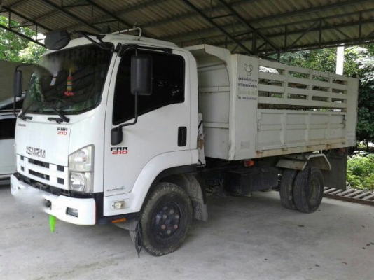 รถอีซูซุ 6 ล้อดั้ม FRR 210 แรงม้า. ปี 52  ( รถวิ่ง 1xx,xxx กม. )  สนใจติดต่อ 081 - 6079515