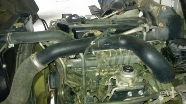 รถอีซูซุ 6 ล้อดั้ม FRR 210 แรงม้า. ปี 52 ( รถวิ่ง 1xx,xxx กม. ) สนใจติดต่อ 081 - 6079515 รถอีซูซุ 6 ล้อดั้ม FRR 210 แรงม้า. ปี 52 ( รถวิ่ง 1xx,xxx กม. ) สนใจติดต่อ 081 - 6079515