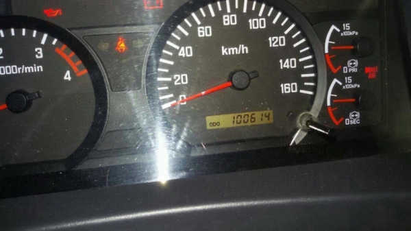 รถอีซูซุ 6 ล้อดั้ม FRR 210 แรงม้า. ปี 52 ( รถวิ่ง 1xx,xxx กม. ) สนใจติดต่อ 081 - 6079515 รถอีซูซุ 6 ล้อดั้ม FRR 210 แรงม้า. ปี 52 ( รถวิ่ง 1xx,xxx กม. ) สนใจติดต่อ 081 - 6079515