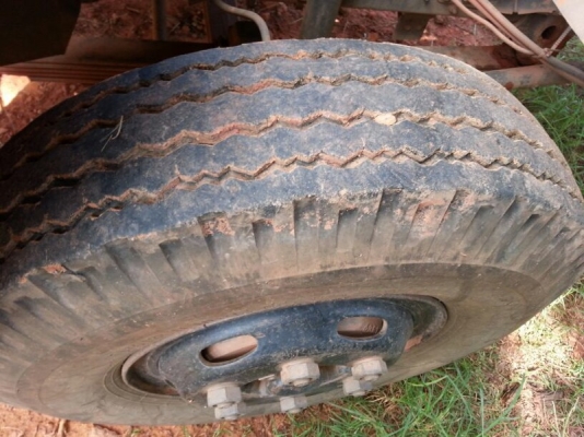 รถฮีโน่ 6 ล้อดั้ม FC4J 170 แรงม้า. ปี 49 ( รถวิ่ง 25x,xxx กม. ) สนใจติดต่อ 081 - 6079515 รถฮีโน่ 6 ล้อดั้ม FC4J 170 แรงม้า. ปี 49 ( รถวิ่ง 25x,xxx กม. ) สนใจติดต่อ 081 - 6079515