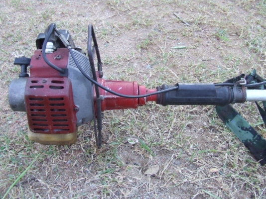 ขายเครื่องตัดหญ้าของ  japan สตาทติดง่ายมาก อุปกรทน  ทานไม่เสียงาย