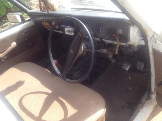 ขายมาสด้า1000ทะเบียนโอน