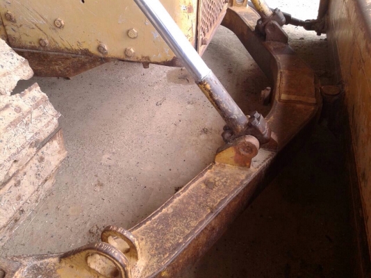 ขายแทรคเตอร์ D5B หัวฉีดเชมเมอร์ ฝาบาง 43X เอกสารเล่มทะเบียน