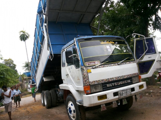 รถบรรทุก MITSUBISHI 10 ล้อเพลา รุ่นFN515M ราคา 485,000 บ.