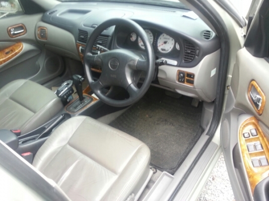 ซันนี 02 ท็อป ABS AIRBAG ออโต้ รถมือเดียว