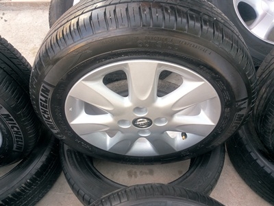 ขายล้อแม็กNISSAN March ขอบ 15 พร้อมยางปี 12 4 ล้อ