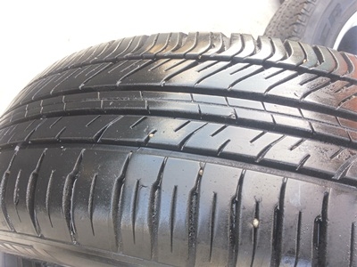 ขายล้อแม็กNISSAN March ขอบ 15 พร้อมยางปี 12 4 ล้อ