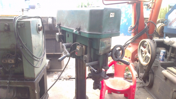 Sell> ขายมิลลิ่งตั้งโต๊ะ สภาพสวยจัด หน้าแท่นไม่มีตำหนิ เครื่องเก่าเก็บไม่ค่อยได้ใช้ จัดส่งทั่วประเทศครับ