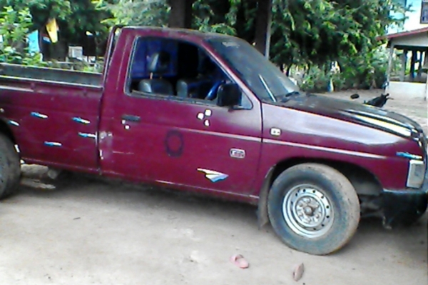 nissanbig-m-bd25แดงละเอียด