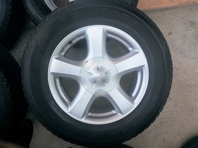 ขายล้อแม็กISUZU All New ขอบ17 พร้อมยาง255/65/17 ปี 3712 4 ล้อ