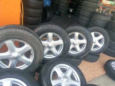 ขายล้อแม็กISUZU All New ขอบ17 พร้อมยาง255/65/17 ปี 3712 4 ล้อ