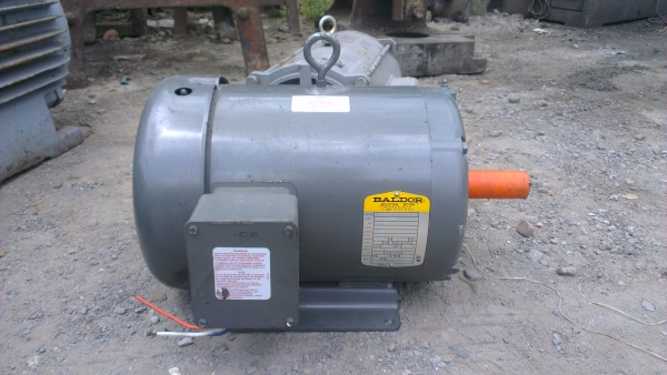 Sell> ขายมอเตอร์ Baldor USA 7.5 แรงม้า 380V. 1460 rpm. 4 Pole. ของใหม่ไม่เคยใช้งาน กำแพงแสน นครปฐมครับ