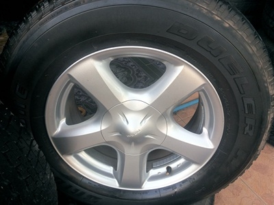 ขายล้อแม็กISUZU All New ขอบ17พร้อมยาง245/65/17 ปี12 4 ล้อ