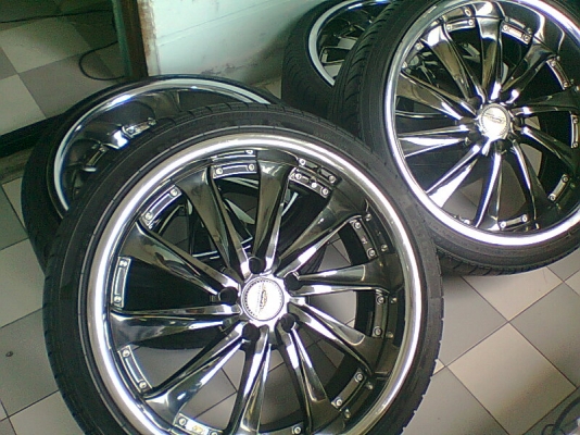 VIP NAYA 245-35-20 พร้อมยางครบชุด 4 วง