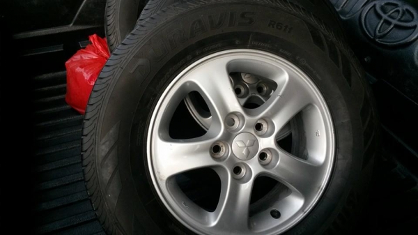 แม็กพร้อมยาง ไทรทันตัวเตี้ย ป้ายแดง