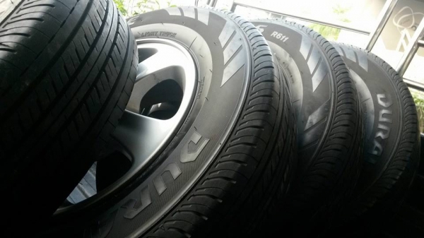 แม็กพร้อมยาง ไทรทันตัวเตี้ย ป้ายแดง