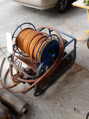 เครื่องสูบฉีด ปั๊มน้ำแรง สตาร์ทน้ำมัน ( เครื่องMITSUBISHI+ปั๊มน้ำ )  สายยาว ติดต่อ TEL.081-427-3941