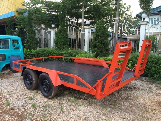 ขายเทรลเลอร์ลากรถเกี่ยว รถแทรคเตอร์ รถแมคโคร