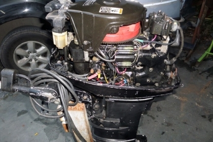 ขาย เครื่องเรือ  MERCURY 20 แรง นำเข้าจากญี่ปุ่น   เครื่องหมุนกำลังอัดดี  ไฟออกบ้างไม่ออกบ้าง  ตามสภาพครับ ราคา 25,000