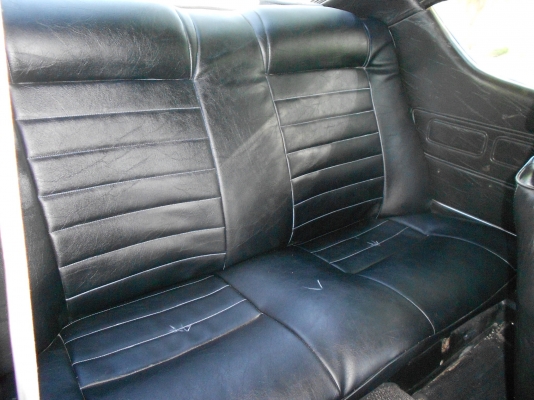 มาสด้า 929  2 ประตู หน้ายักษ์  แนวคลาสสิค