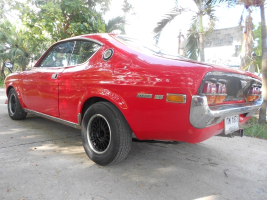 มาสด้า 929  2 ประตู หน้ายักษ์  แนวคลาสสิค