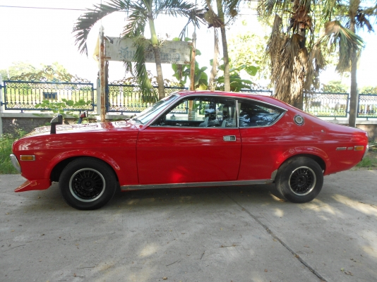 มาสด้า 929  2 ประตู หน้ายักษ์  แนวคลาสสิค