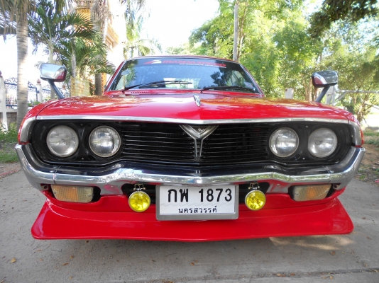 มาสด้า 929  2 ประตู หน้ายักษ์  แนวคลาสสิค