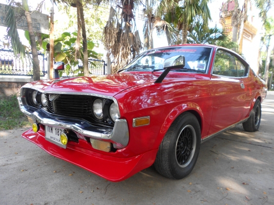 มาสด้า 929  2 ประตู หน้ายักษ์  แนวคลาสสิค