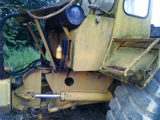 6ล้อดั้มเปอร์VOLVO 861.สภาพดีพร้อมใช้ ใช้งานได้เลย...เอาไว้ทอยดิน หิน ฯลฯ...เอกสารซื้อ-ขาย. 6ล้อดั้มเปอร์VOLVO 861.สภาพดีพร้อมใช้ ใช้งานได้เลย...เอาไว้ทอยดิน หิน ฯลฯ...เอกสารซื้อ-ขาย.