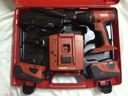 ชุดสว่านไร้สาย Hilti 21.6V มีสว่านกับสว่านไขควงกระแทกแบ็ตลิเทียม2ก้อนและกล่องพลาสติค