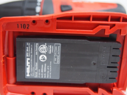 ชุดสว่านไร้สาย Hilti 21.6V มีสว่านกับสว่านไขควงกระแทกแบ็ตลิเทียม2ก้อนและกล่องพลาสติค