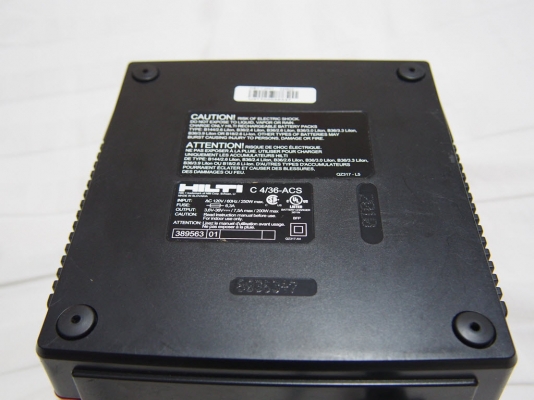 ชุดสว่านไร้สาย Hilti 21.6V มีสว่านกับสว่านไขควงกระแทกแบ็ตลิเทียม2ก้อนและกล่องพลาสติค