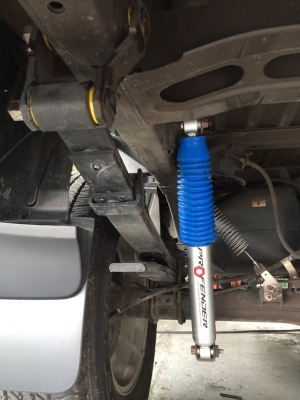 รับแก้ปัญหาช่วงล่าง รถกระบะ Mazda by Shock Profender