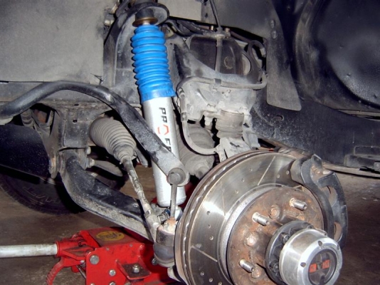 รับแก้ปัญหาช่วงล่าง รถกระบะ Chevrolet by Shock Profender