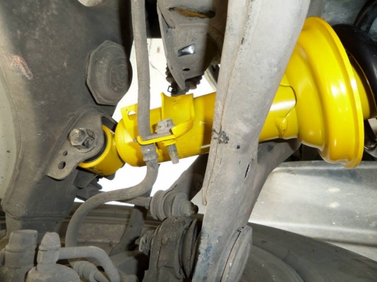 รับแก้ปัญหาช่วงล่าง Toyota Fortuner by Shock Profender