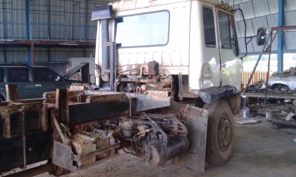 ขายรถบรรทกุสิบล้อหัวแชสซี Mitsubishi turbo ซีเรียล 4,0xx เครื่องเดิม 6D16 turbo - 220 แรง สภาพเดิมๆ ตามรุ่น ทะเบียนพร้อม