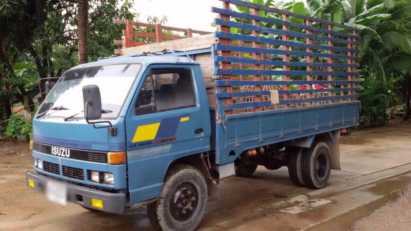 ขายรถบรรทุกหกล้อ ISUZU JAANPR59L เครื่อง 4BD1-115 แรง ช่วงกระบะยาว 4.30 เมตร ทะเบียนพร้อม