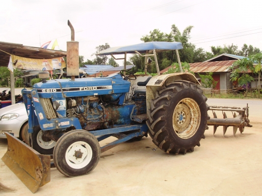 รถไถ FORD 6610 สภาพดีพร้อมใช้งาน