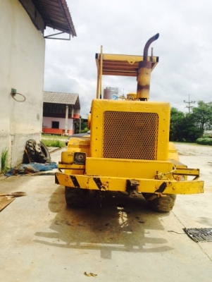 รถตัก MITSUBISHI แขนยาว ตัก 2.5 คิว เครื่องหกสูบ แบบเอวอ่อน.