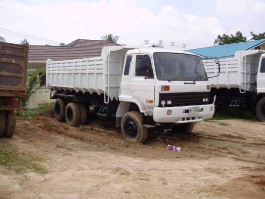 ขายสิบล้อ Nissan Diesel UD สภาพพร้อมใช้