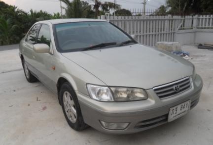 ต้องการขายToyota camry 2001