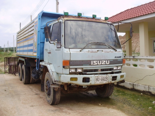 ต้องการขายรถสิบล้อ ISUZU