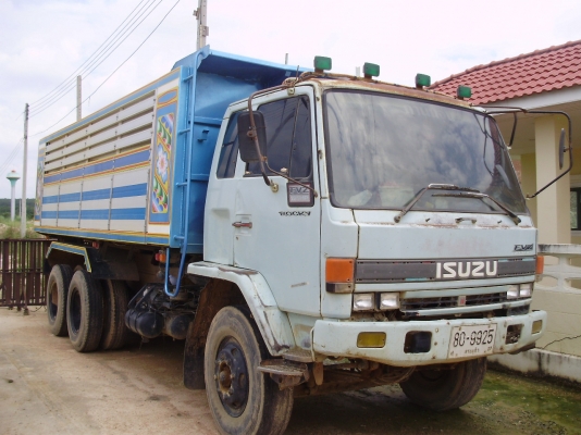 ต้องการขายรถสิบล้อ ISUZU