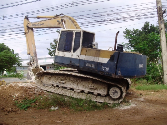 ต้องการขายแมคโคร PC200 สภาพดี พร้อมใช้งาน