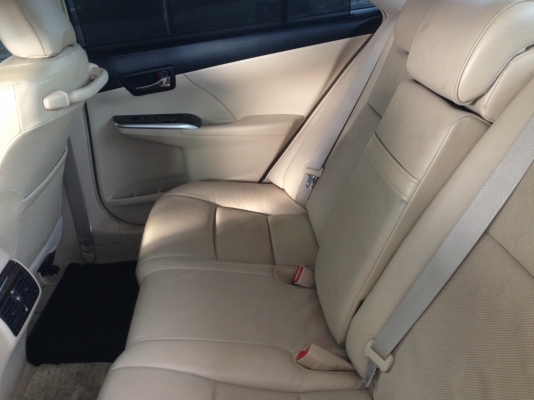 ขายซาก TOYOTA CAMRY HYBIRD ปี2013 ทะเบียนบุคคล โอนลอยไม่จอด สภาพรถตกน้ำครึ่่งคัน