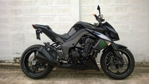 รถบ้าน Z1000 ปีื 2012 วิ่งแค่ 8000 ยางใหม่สวยดุ ถูกๆ ขายสดลดได้จะ