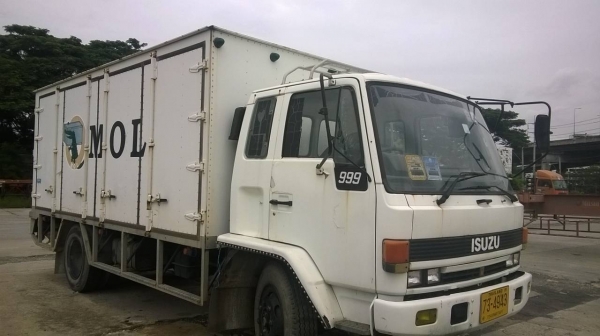 ISUZU LOCKY 165 เครื่องดี คัสซีดี แรง ยาว5.2เมตร พาวเวอร์ แอร์เย้น ตู้สวย สภาพพร้อมใช้งาน