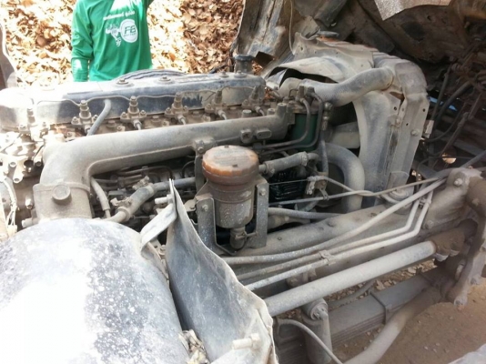 12ล้อ 1เพลา เครื่อง175 แรงม้า